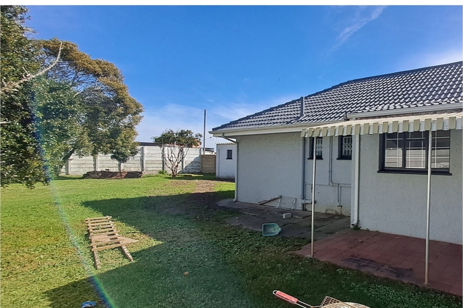 3 Bedroom Property for Sale in Kabega Park Eastern Cape